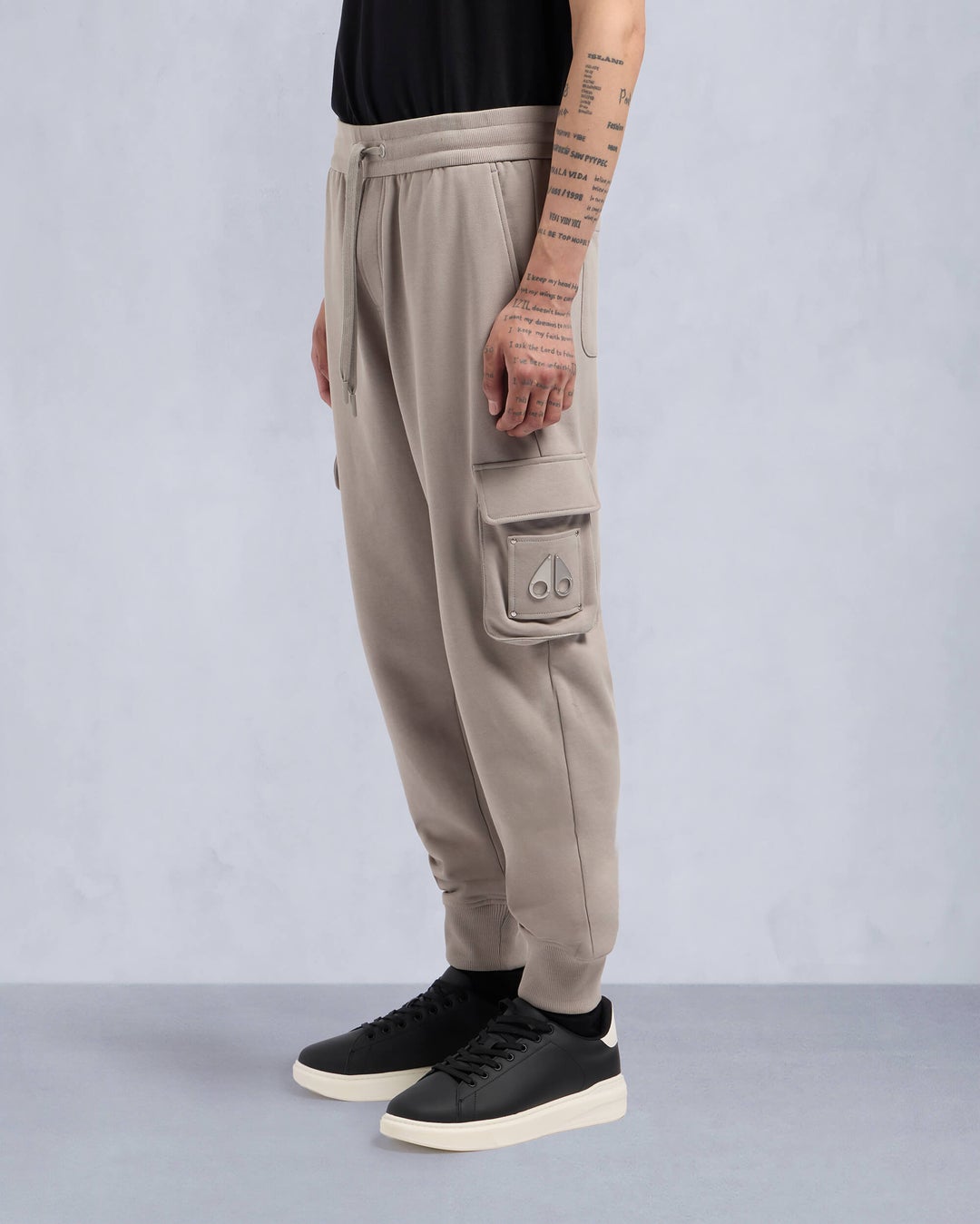 Beige Moose Knuckles Hartsfield Cargo Men Joggers | USA-DOTFP3860