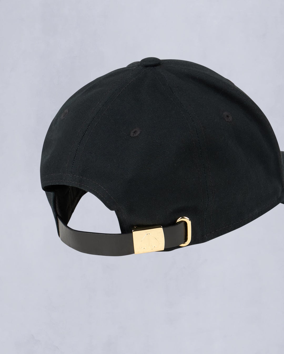 Black / Gold Moose Knuckles Gold Logo Icon Cap | USA-UXIJS3246